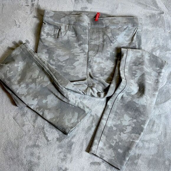 SPANX Camouflage Leggings medium - Picture 2 of 10
